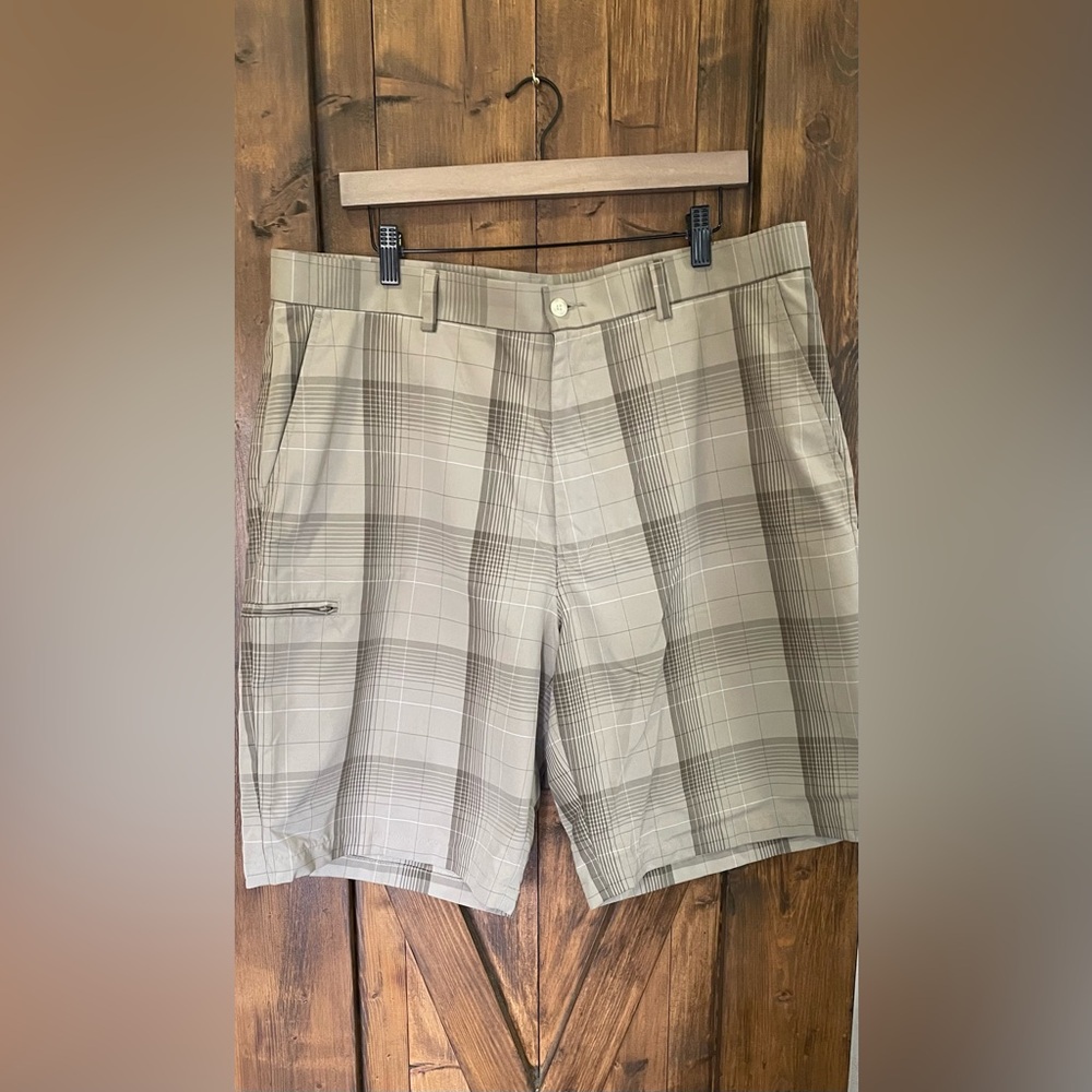 GRAND SLAM Mens Golf Shorts